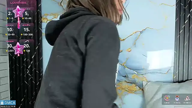 Snapshot of nena_cupcake_ chatting on 11/01/25, 11:15 nena cupcake online show from 11/01/25, 11:15