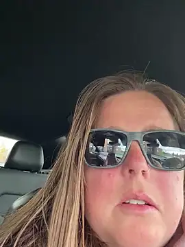 hornykitty1210 online show from 10/24/25, 07:13