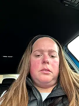 hornykitty1210 online show from 10/31/25, 07:21