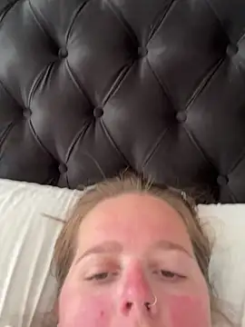 hornykitty1210 online show from 10/27/25, 05:14