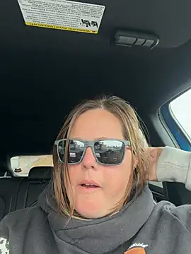 hornykitty1210 online show from 01/14/26, 07:50