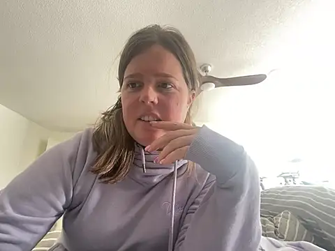 hornykitty1210 online show from 02/26/26, 07:14