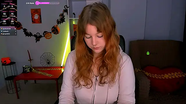 Snapshot of lola_sun12 chatting on 10/30/25, 08:50 lola sun12 online show from 10/30/25, 08:50