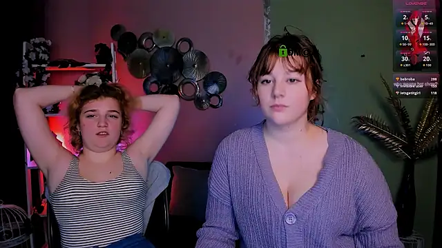 Snapshot of lola_sun12 chatting on 12/17/25, 09:09 lola sun12 online show from 12/17/25, 09:09