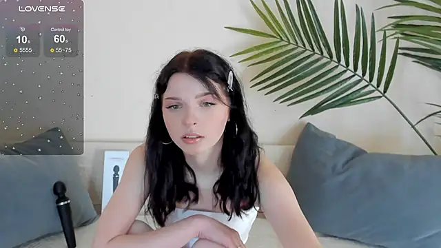 Snapshot of BlackyLii chatting on 09/16/25, 01:17 BlackyLii online show from 09/16/25, 01:17