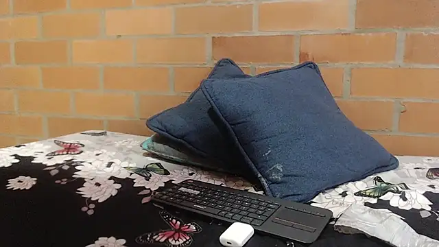 Montserrat Jay online show from 02/21/26, 03:14