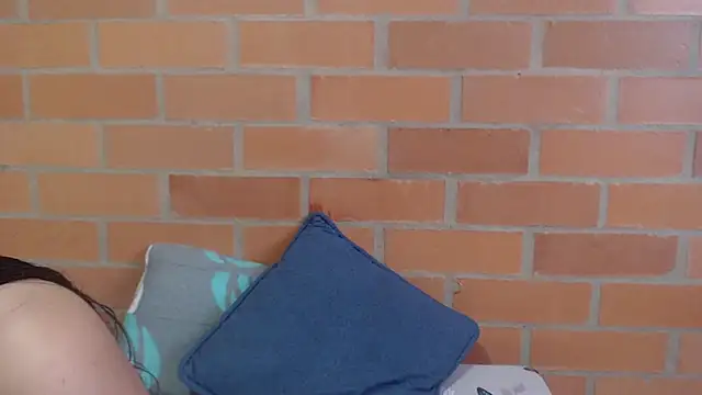 Snapshot of Montserrat_Jay chatting on 05/15/26, 02:48 Montserrat Jay online show from 05/15/26, 02:48