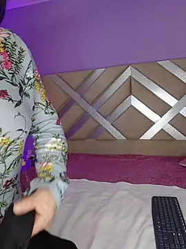 Alana steel 1 online show from 11/12/25, 12:09