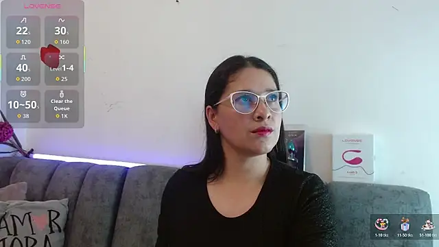 Snapshot of Alana_steel_1 chatting on 04/21/26, 07:31 Alana steel 1 online show from 04/21/26, 07:31