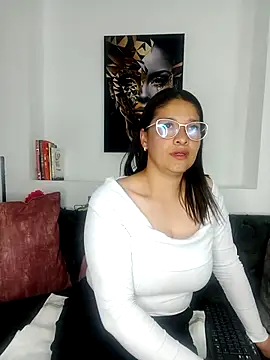 Alana steel 1 online show from 09/25/25, 07:31