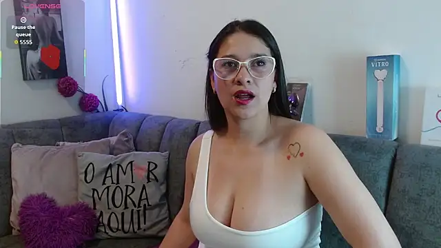 Alana steel 1 online show from 04/10/26, 07:32