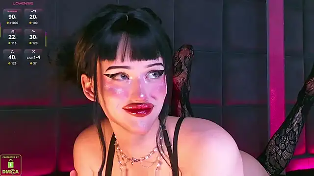 RoxyKyper online show from 12/03/25, 03:44