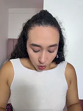 alehia cute online show from 04/23/26, 11:50
