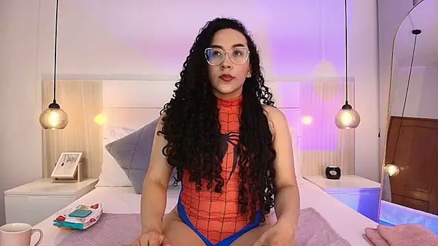 Snapshot of alehia_cute chatting on 09/30/25, 12:05 alehia cute online show from 09/30/25, 12:05