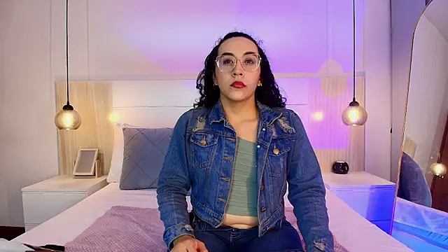 Snapshot of alehia_cute chatting on 10/08/25, 12:34 alehia cute online show from 10/08/25, 12:34