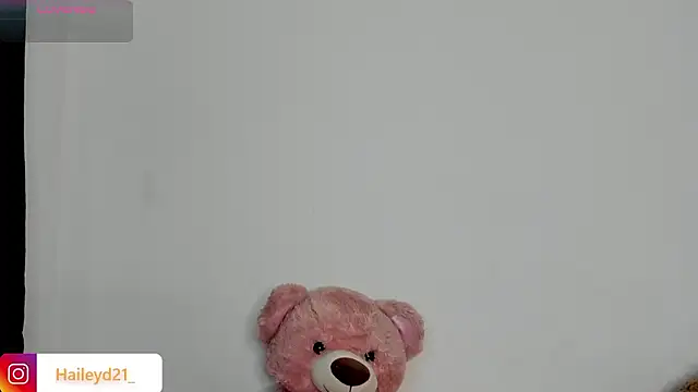 Snapshot of HaileyDuke chatting on 02/03/26, 10:37 HaileyDuke online show from 02/03/26, 10:37