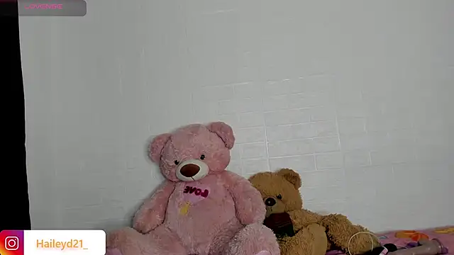 HaileyDuke online show from 04/12/26, 12:36