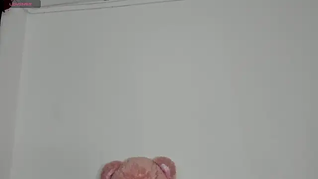 Snapshot of HaileyDuke chatting on 02/05/26, 12:17 HaileyDuke online show from 02/05/26, 12:17