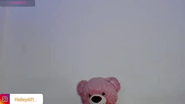 Snapshot of HaileyDuke chatting on 02/28/26, 01:38 HaileyDuke online show from 02/28/26, 01:38