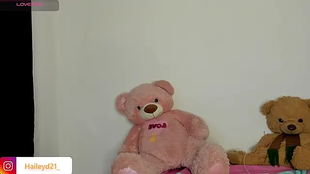 HaileyDuke online show from 03/09/26, 10:46