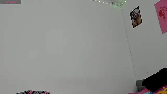 Snapshot of HaileyDuke chatting on 02/14/26, 12:11 HaileyDuke online show from 02/14/26, 12:11