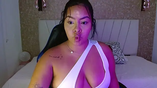 Snapshot of Amaranta_carey chatting on 10/10/25, 11:27 Amaranta carey online show from 10/10/25, 11:27