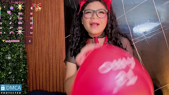 Snapshot of leidy_morales_ chatting on 02/14/26, 11:10 leidy morales online show from 02/14/26, 11:10