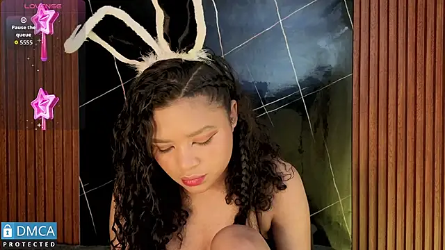 leidy morales  online show from 11/20/25, 11:00