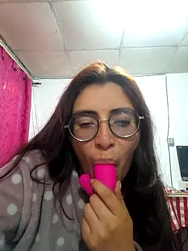 Snapshot of Natalykaty chatting on 09/19/25, 04:38 Natalykaty online show from 09/19/25, 04:38