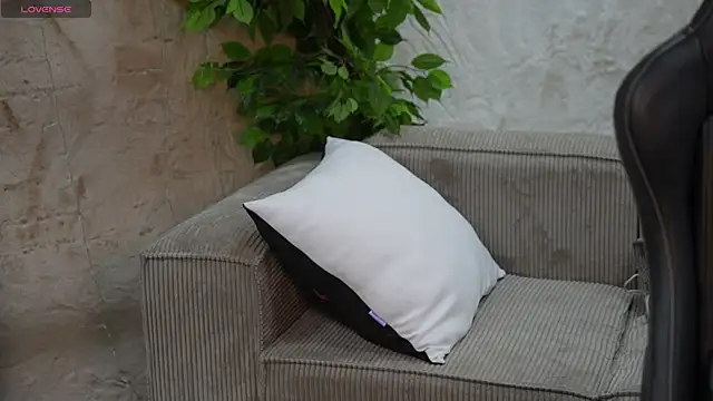 Naomi 054 online show from 09/20/25, 10:20