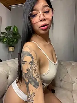 Maddy Piink online show from 09/12/25, 11:04