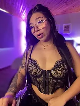 Maddy Piink online show from 01/14/26, 08:23