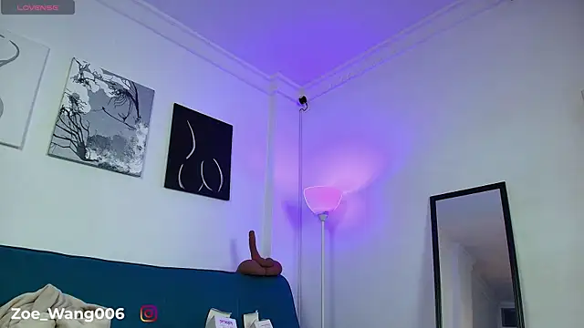 Zoe wang online show from 11/18/25, 03:04