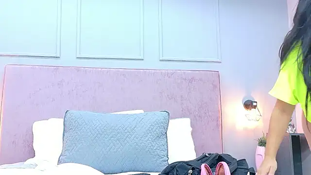 Camila Hill  online show from 03/31/26, 12:51