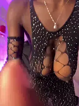 Snapshot of MorenaLush_Eup chatting on 04/11/26, 02:08 MorenaLush Eup online show from 04/11/26, 02:08