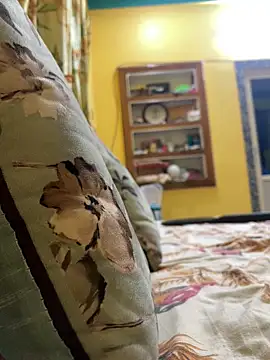 Johncockhot13690 online show from 04/12/26, 07:06