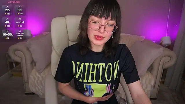 Pixie Peachh online show from 09/30/25, 01:17