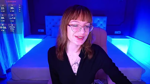 Pixie Peachh online show from 11/28/25, 02:06