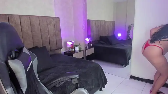 JulietaRioss online show from 11/08/25, 12:31