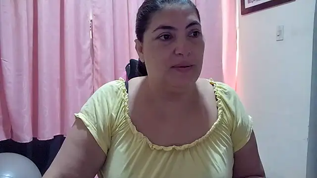 Snapshot of lina_maria99 chatting on 05/27/26, 11:50 lina maria99 online show from 05/27/26, 11:50