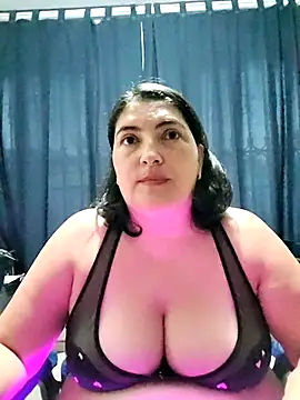 lina maria99 online show from 11/06/25, 10:47