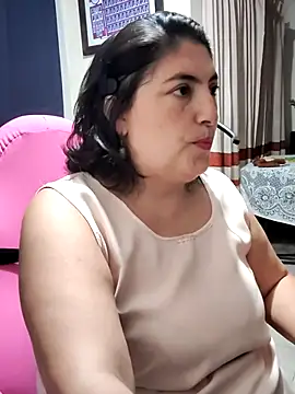 lina maria99 online show from 09/28/25, 12:06