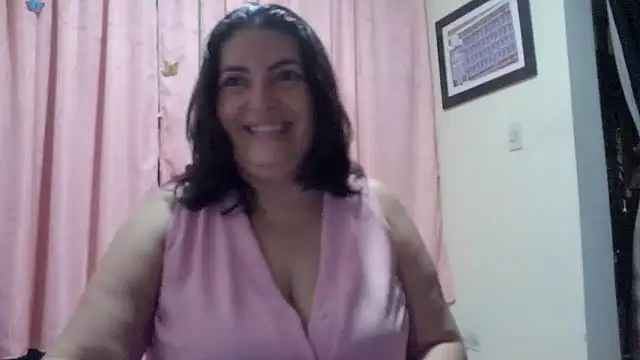 Snapshot of lina_maria99 chatting on 05/21/26, 08:12 lina maria99 online show from 05/21/26, 08:12