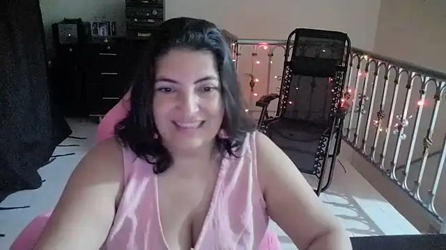 Snapshot of lina_maria99 chatting on 05/03/26, 02:49 lina maria99 online show from 05/03/26, 02:49
