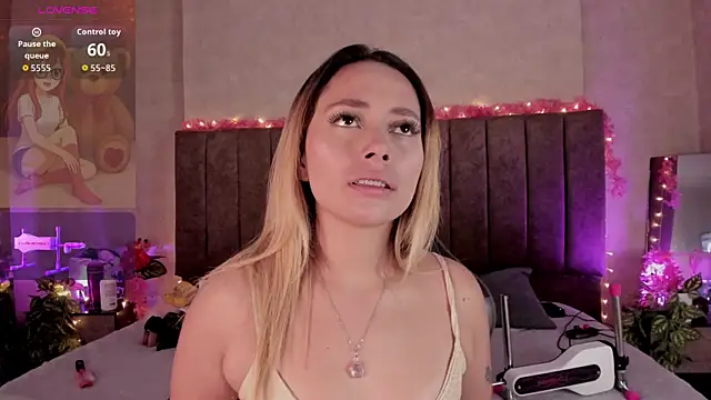 LanaMills  online show from 06/02/26, 05:18