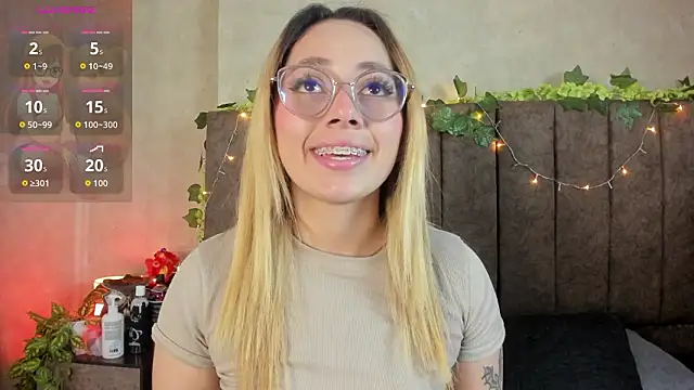 LanaMills  online show from 03/17/26, 05:21