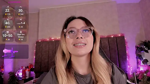 LanaMills  online show from 07/20/26, 05:26