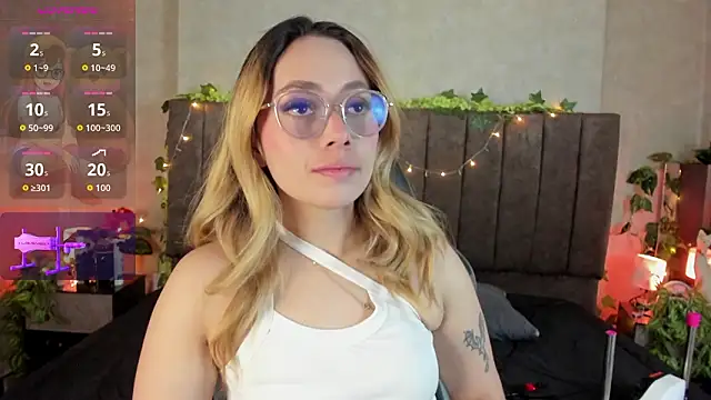 LanaMills  online show from 03/22/26, 05:10