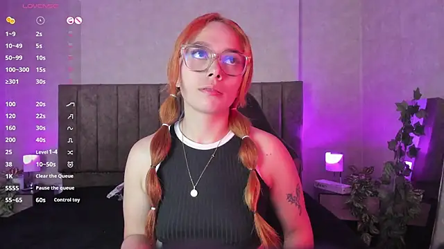 LanaMills  online show from 09/26/25, 05:03