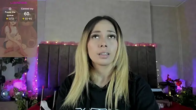 LanaMills  online show from 06/11/26, 03:25